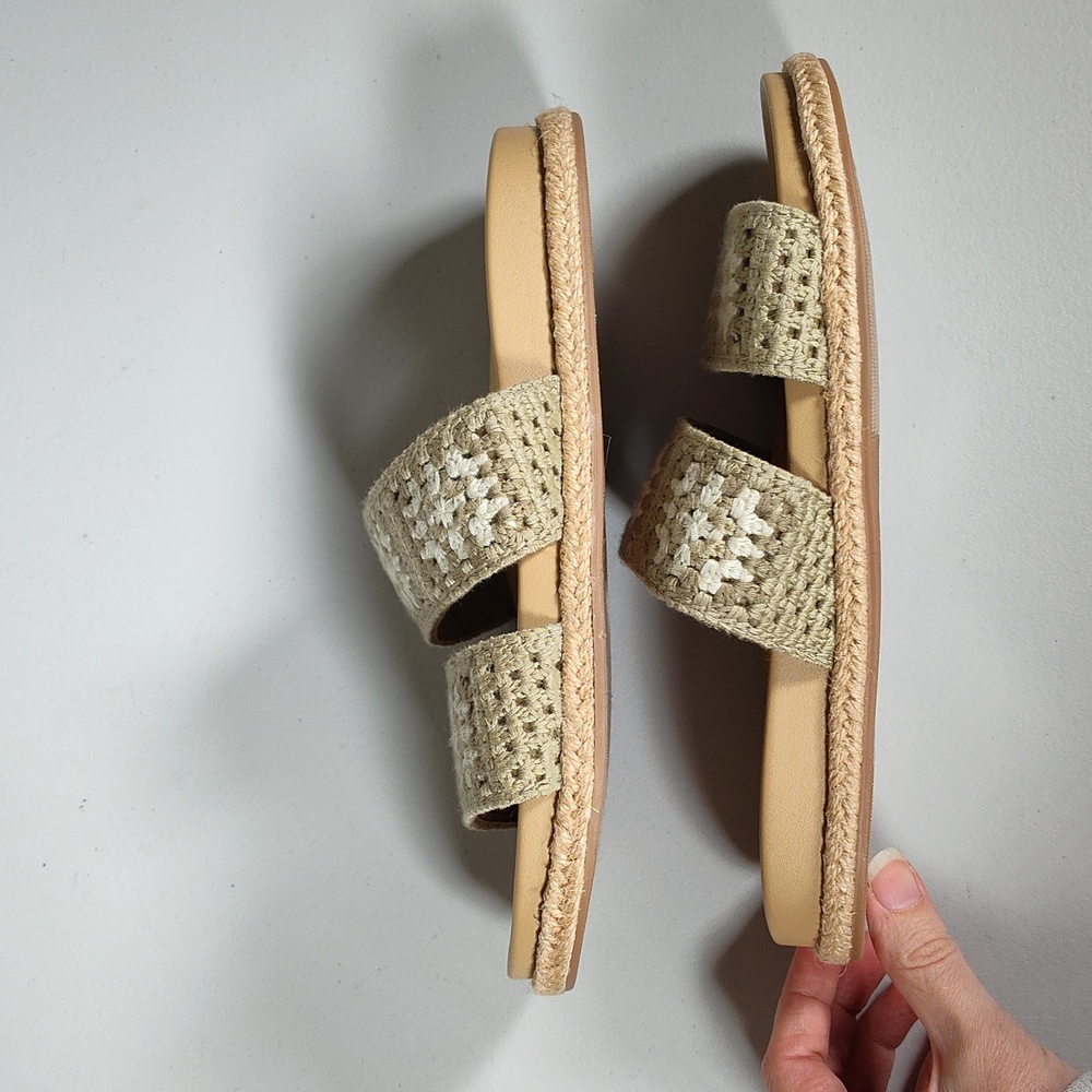 American Eagle sage green crochet slide sandals 6 - Picture 6 of 10